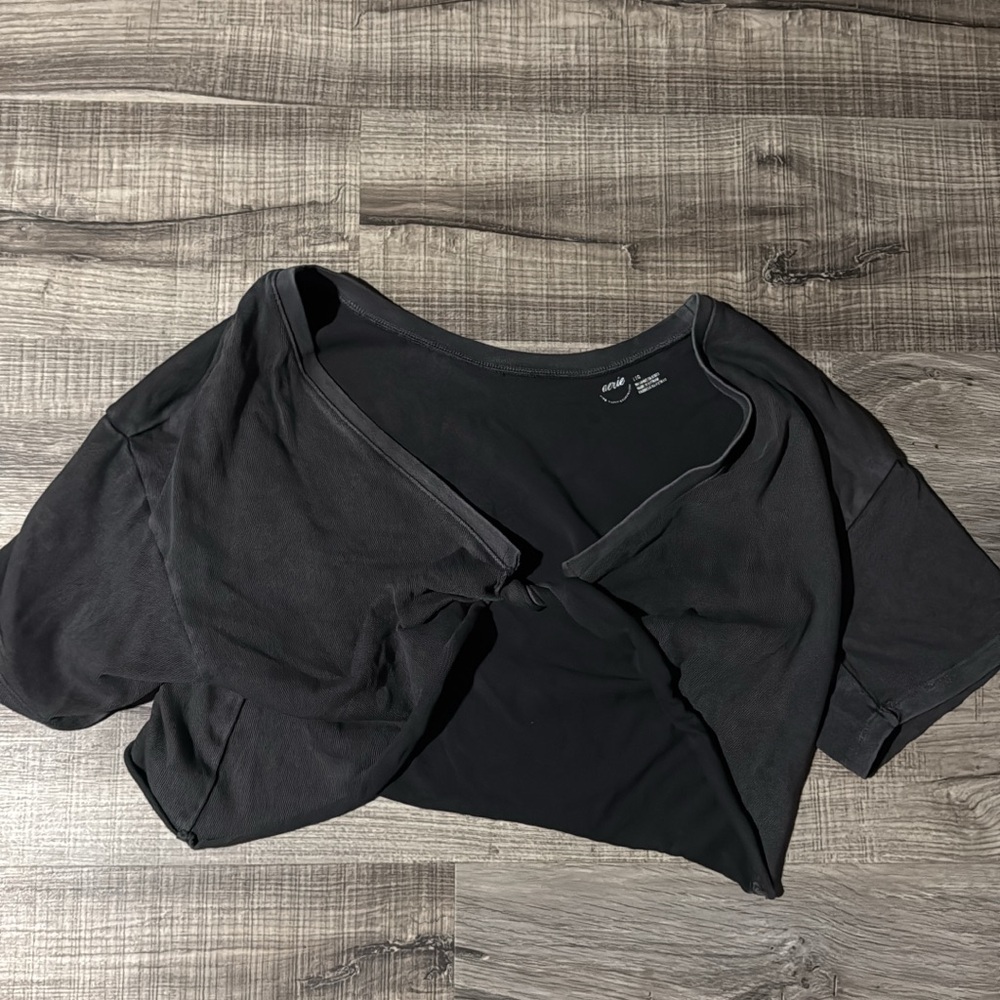 Aerie Black Twist- Front Short Sleeve Tee